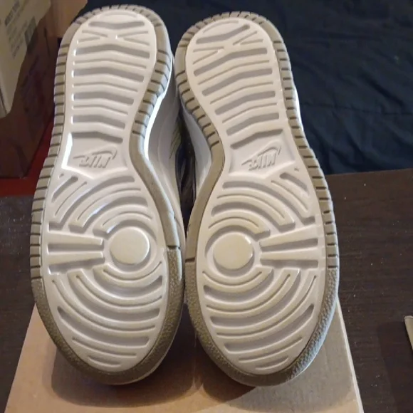 Nike Dunk High Up Iron Purple Womens 7.5 EUC - Picture 9 of 9